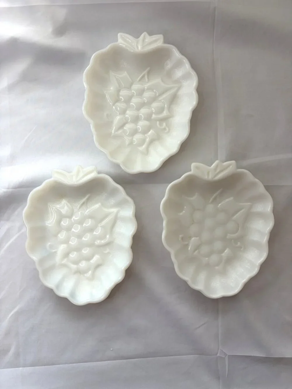 Vintage Milk Glass Grape & Leaf Dishes Set of 3 Embossed Scalloped Fruit Shape